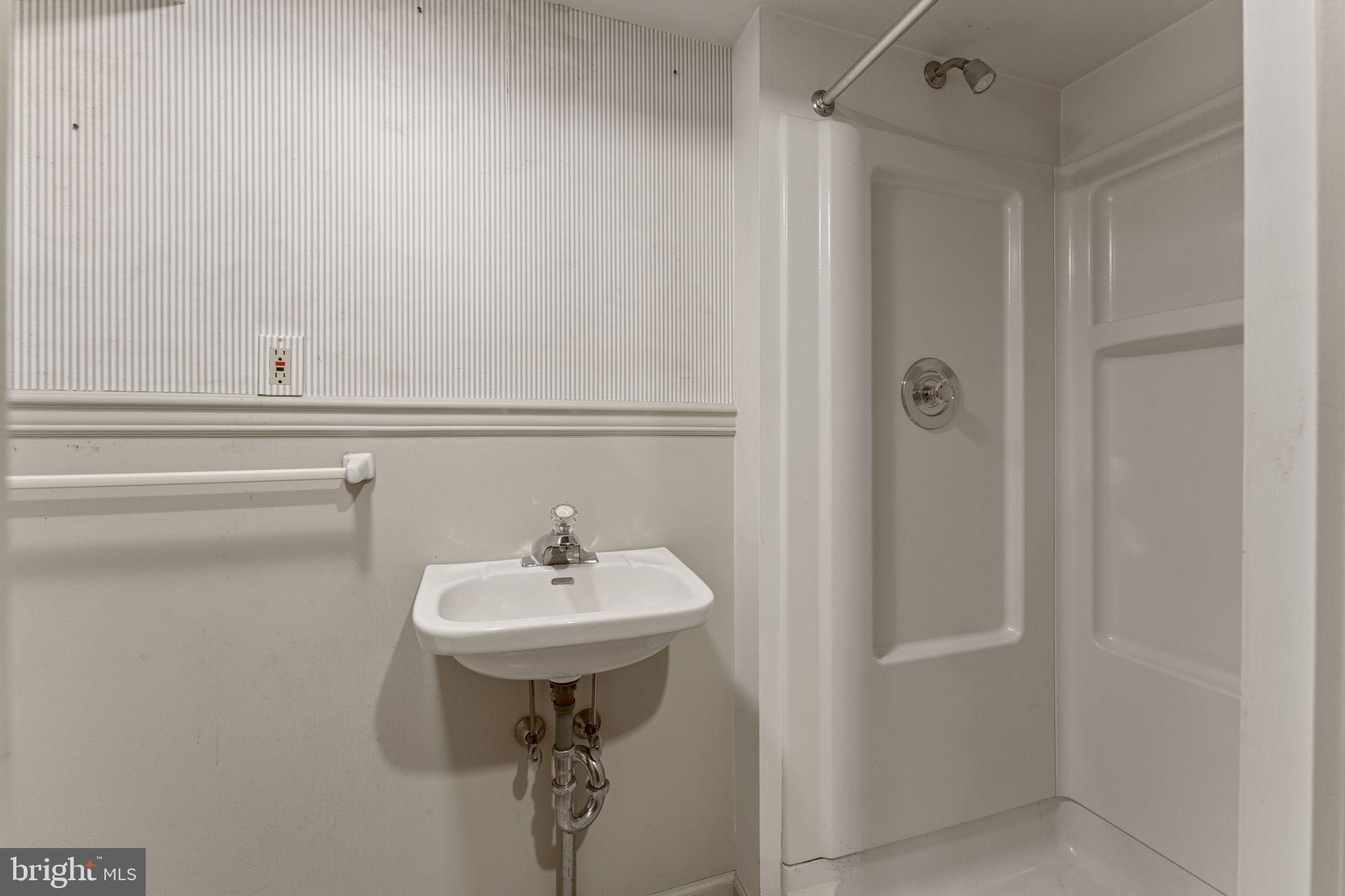 73 Line Road Malvern, PA 19355 - Photo 33 of 44 Full bath lower level