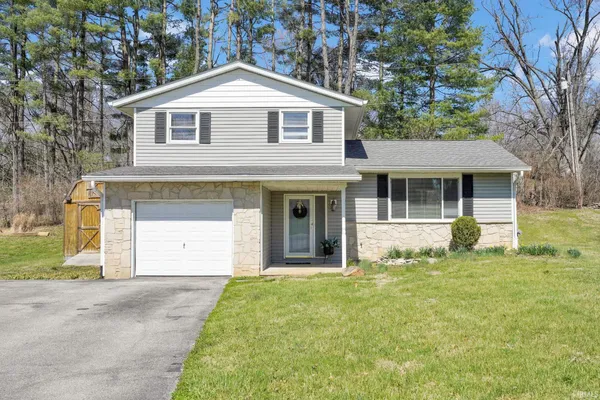 $289,900 | 1787 East Cherry Lane, Bloomington, IN 47401