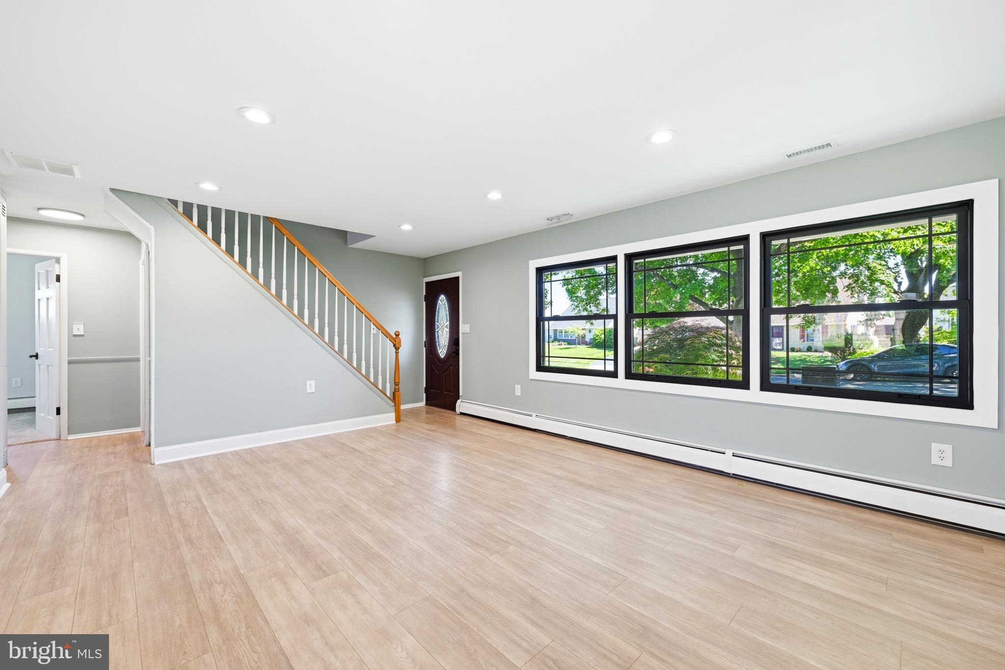 17 Cloister Road Levittown, PA 19057 - Photo 2 of 27 Gallery Image 2