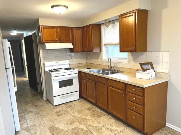 $155,000 | 11549 South Laflin Street, Chicago, IL 60643
