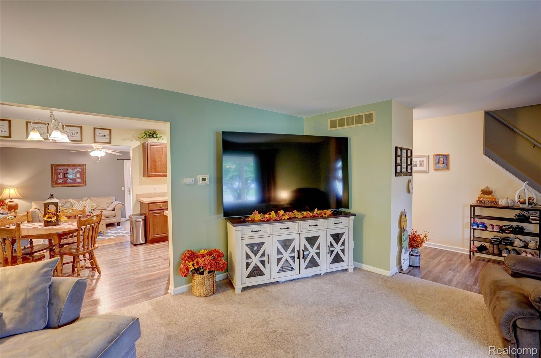 5231 Lethbridge Road Grand Blanc, MI 48439 - Photo 16 of 36 5253 Lethbridge Rd 31.jpg
