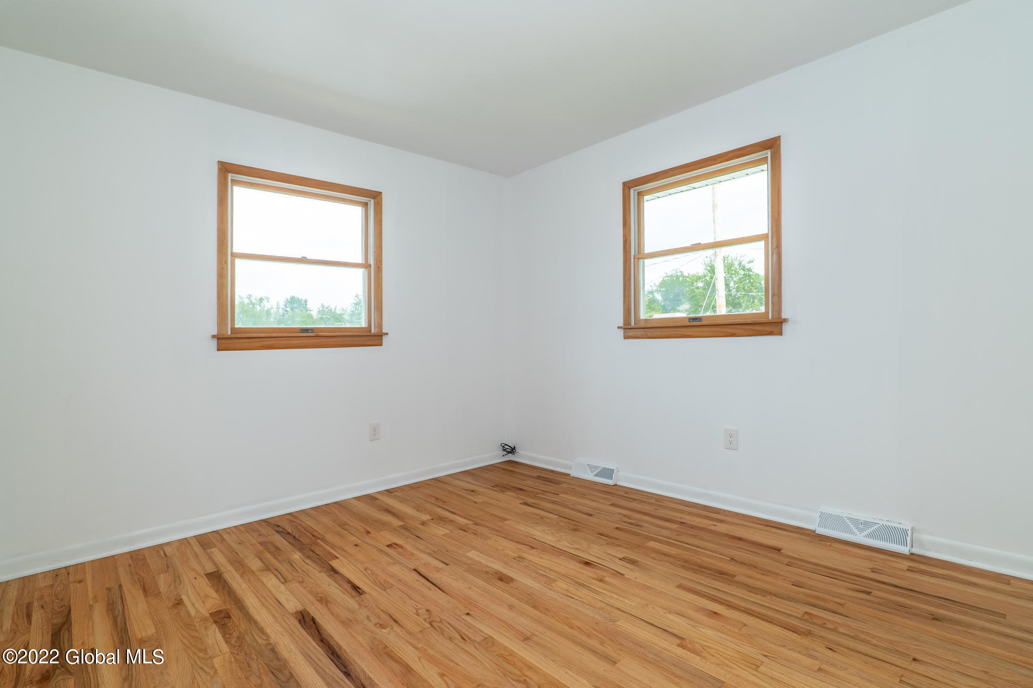 5 Whitney Road Colonie, NY 12110 - Photo 18 of 40 18-web-or-mls-5WhitneyRd-18