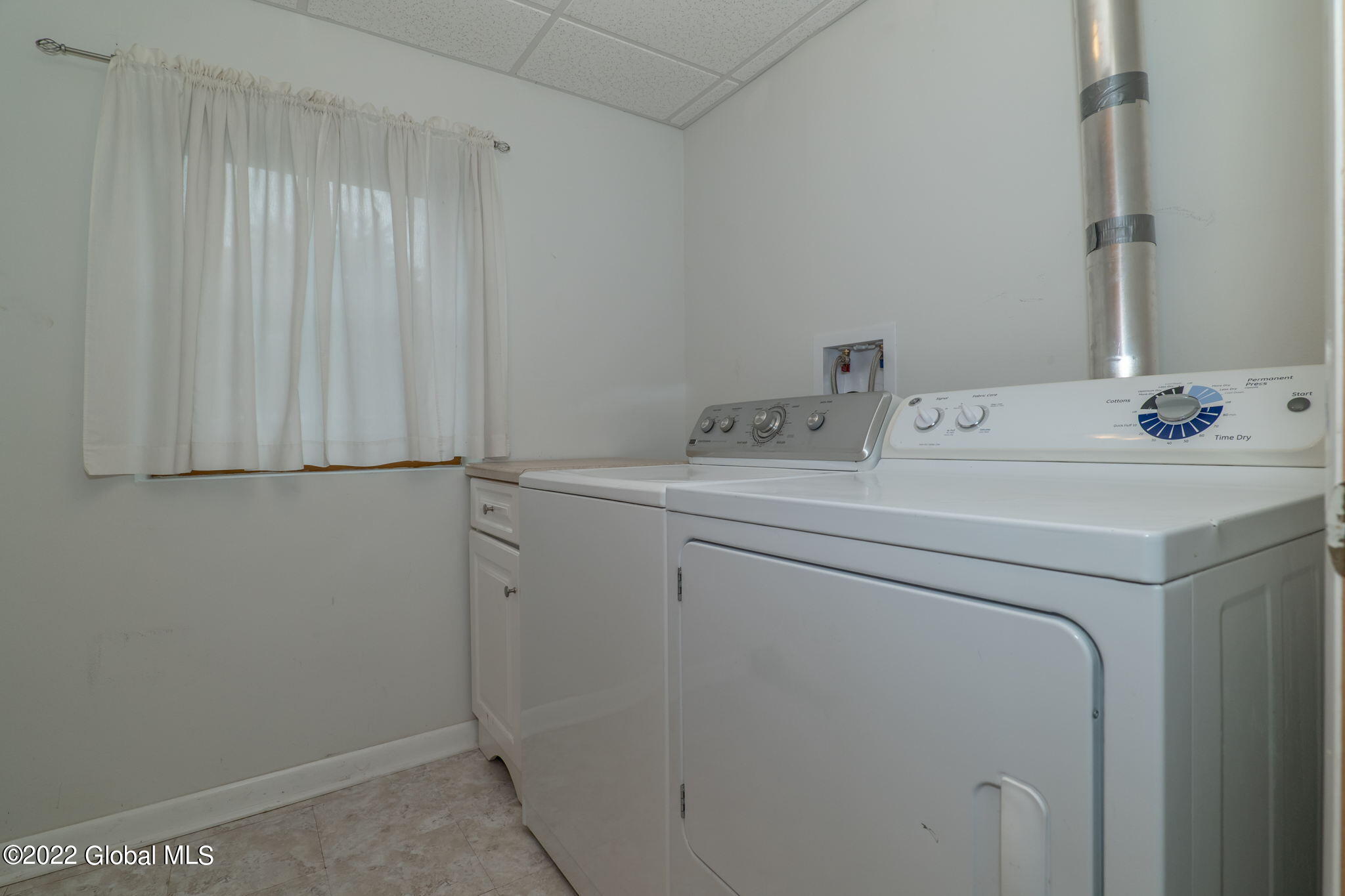 5 Whitney Road Colonie, NY 12110 - Photo 31 of 40 31-web-or-mls-5WhitneyRd-31