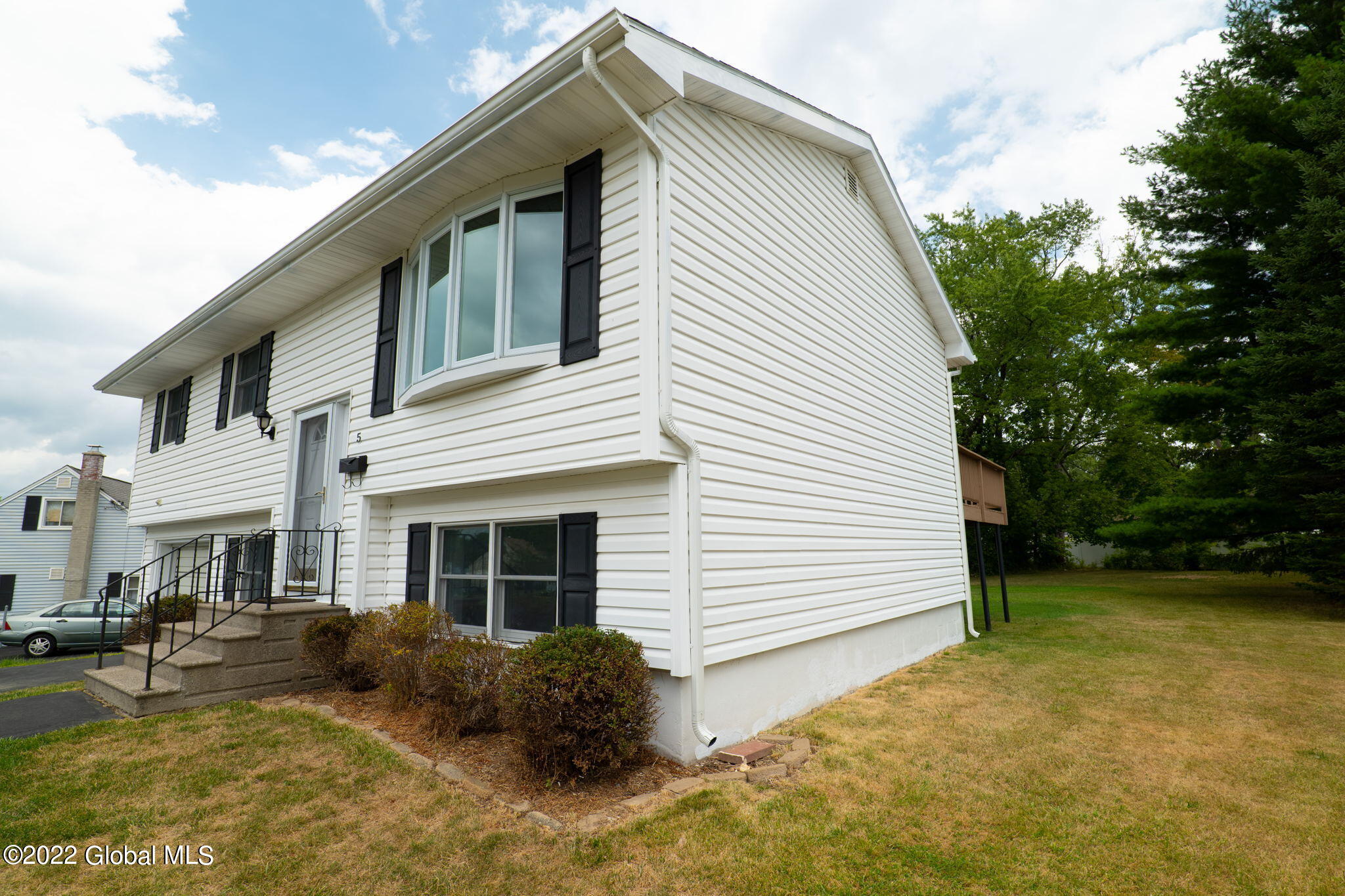 5 Whitney Road Colonie, NY 12110 - Photo 37 of 40 37-web-or-mls-5WhitneyRd-37