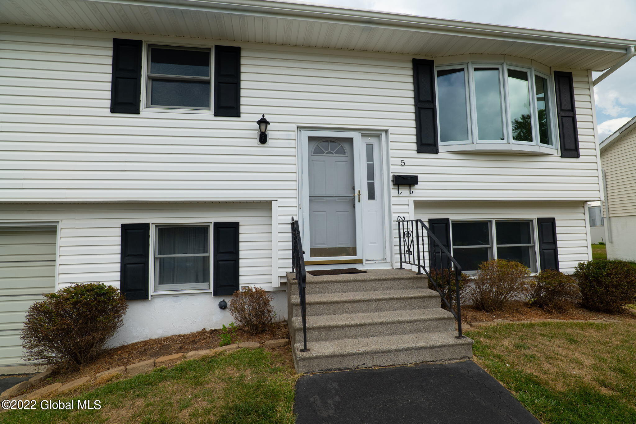 5 Whitney Road Colonie, NY 12110 - Photo 4 of 40 4-web-or-mls-5WhitneyRd-4