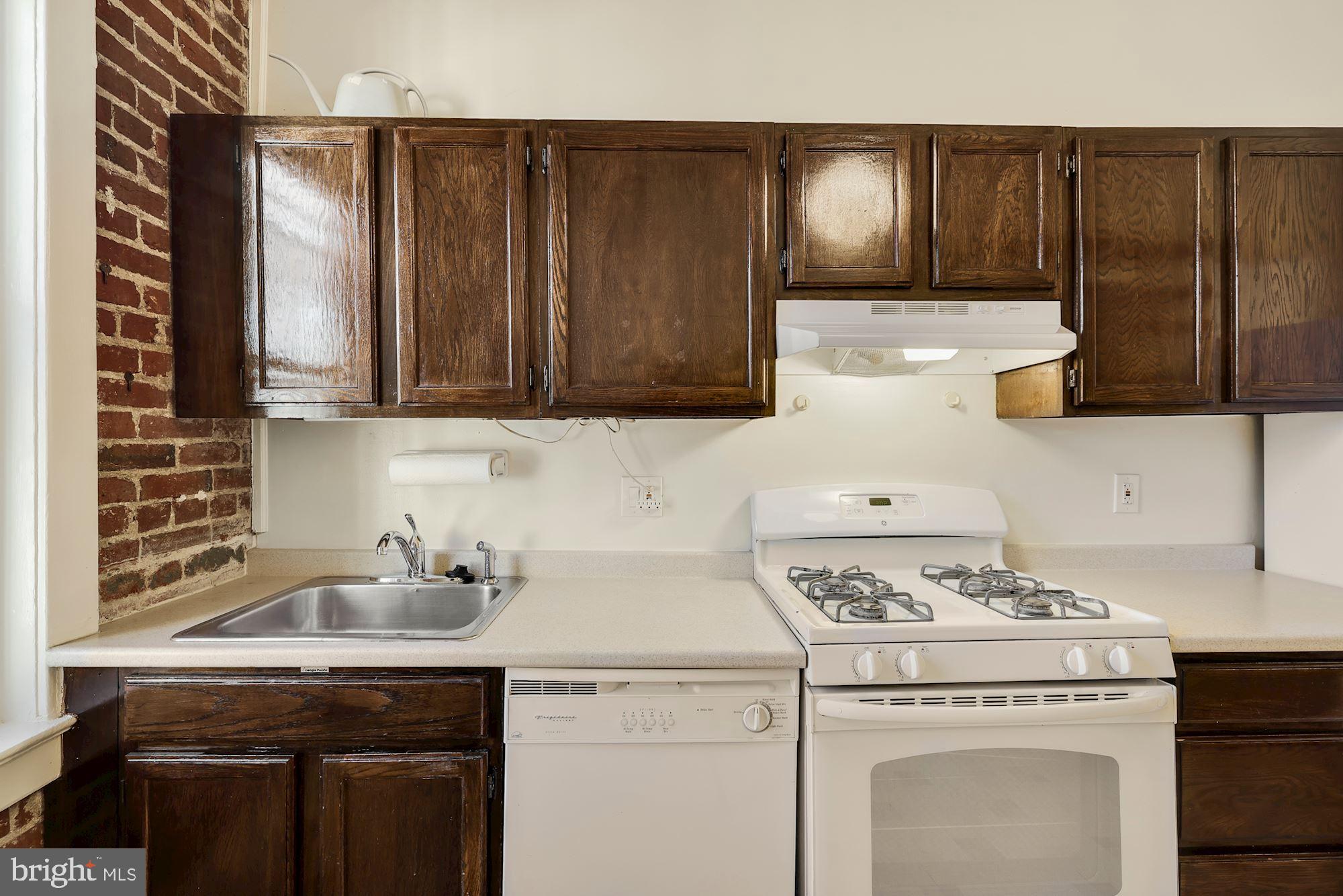 2415 20th Street Northwest, Unit 34 Washington, DC 20009 - Photo 17 of 30 Gas Cooking