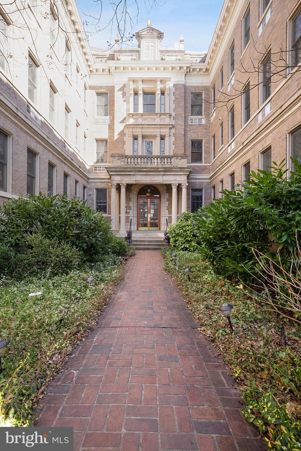 2415 20th Street Northwest, Unit 34 Washington, DC 20009 - Photo 2 of 30 Colonial Revival Style