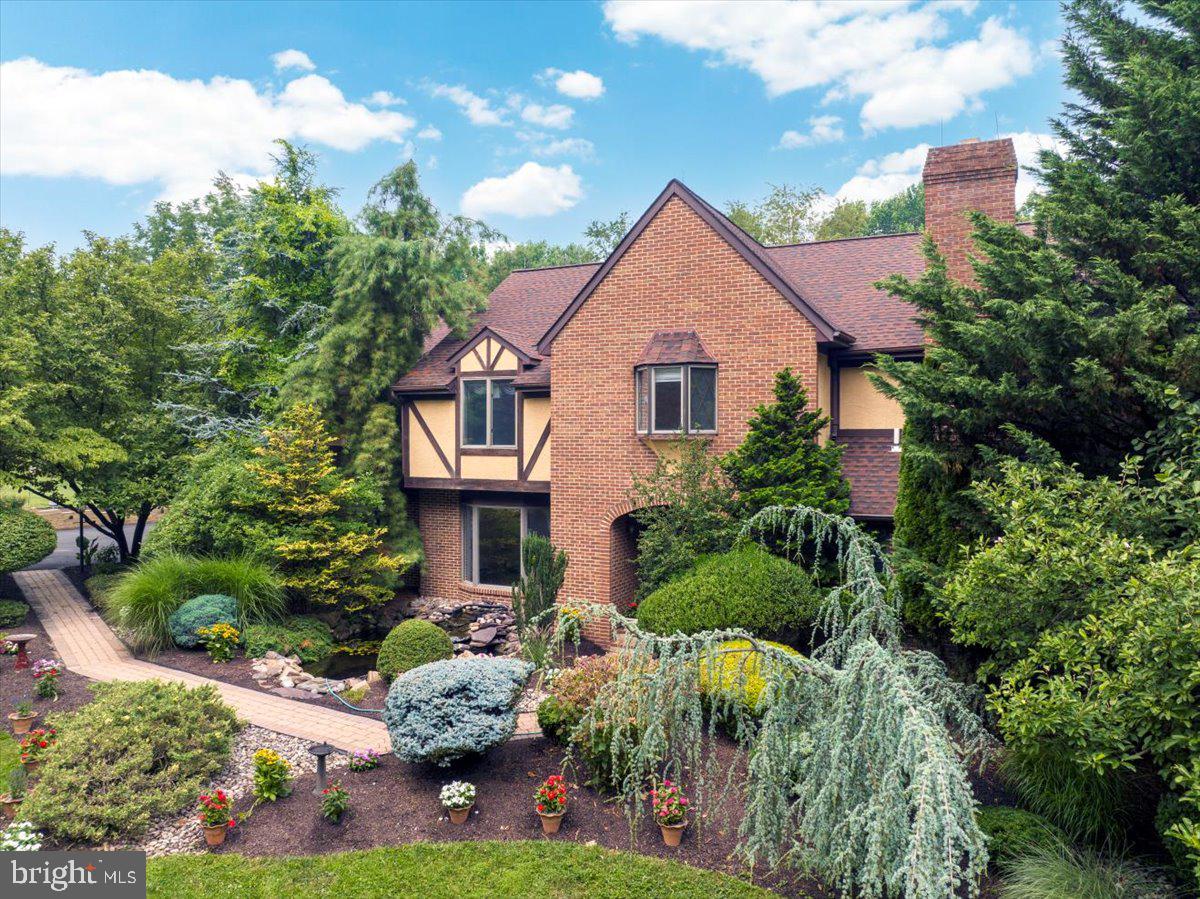 900 Scholl Road Pottstown, PA 19465 - Photo 2 of 64 Gallery Image 2
