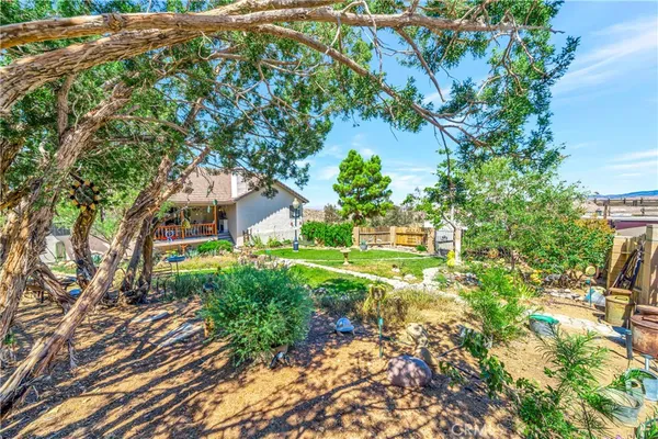 $699,900 | 11720 Honeybee Lane, Juniper Hills, CA 93543