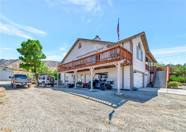 $699,900 | 11720 Honeybee Lane, Juniper Hills, CA 93543