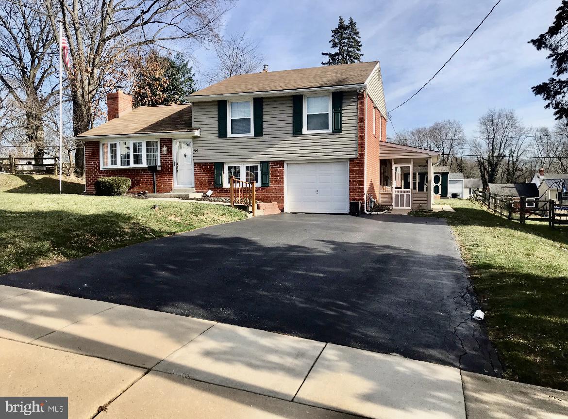 705 Marshall Road Brookhaven, PA 19015 - Photo 1 of 25 Gallery Image 1