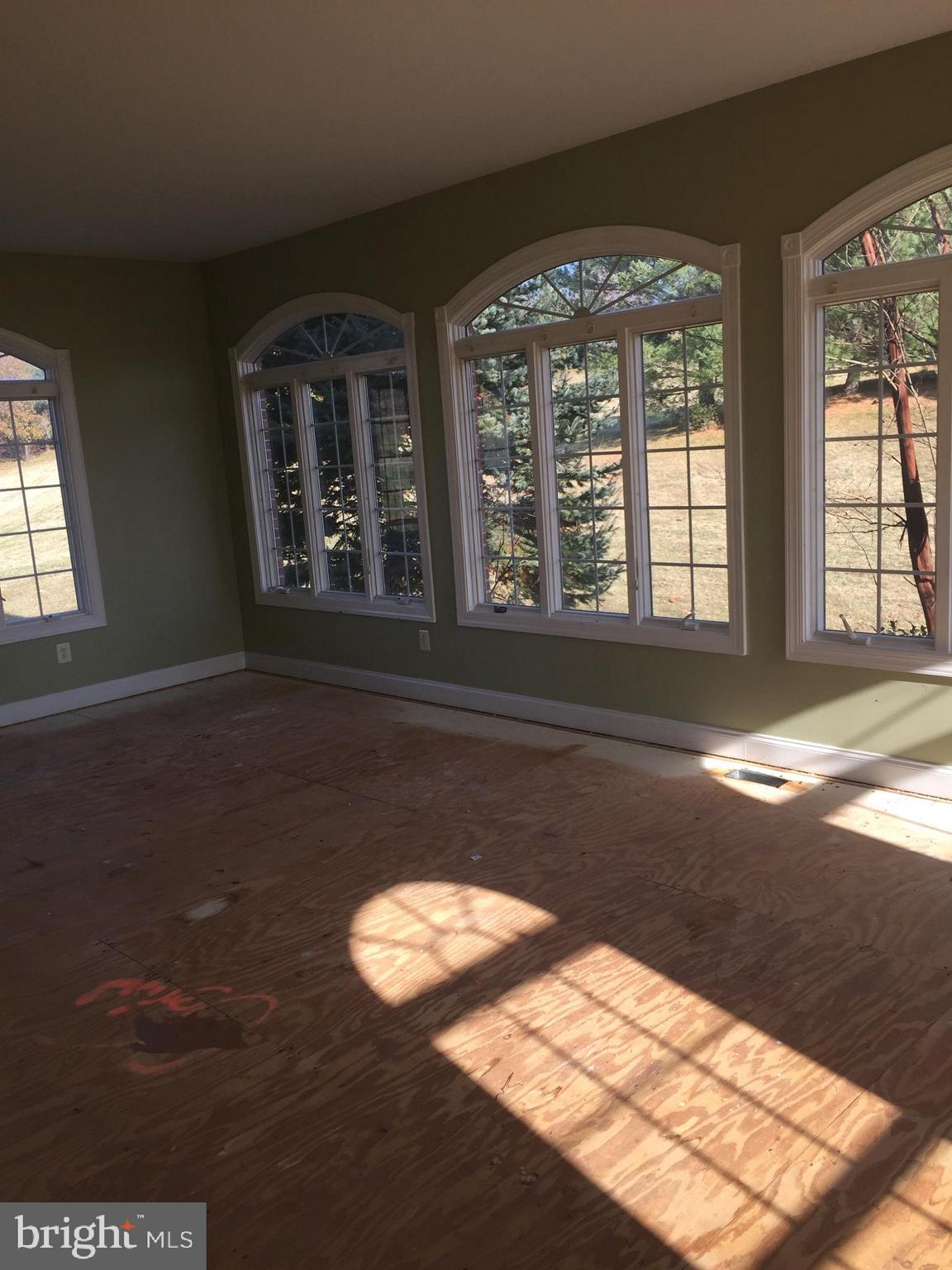40908 Beechnut Road Leesburg, VA 20175 - Photo 3 of 54 Conservatory