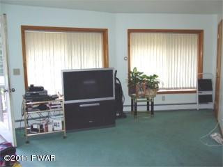 313 Boneridge Road Hawley, PA 18428 - Photo 6 of 13