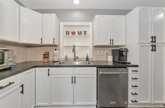 $477,900 | 6511 Georgia Avenue, Bradenton, FL 34207