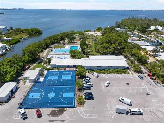 $477,900 | 6511 Georgia Avenue, Bradenton, FL 34207