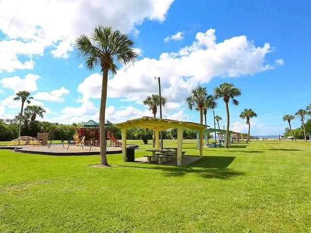 $477,900 | 6511 Georgia Avenue, Bradenton, FL 34207