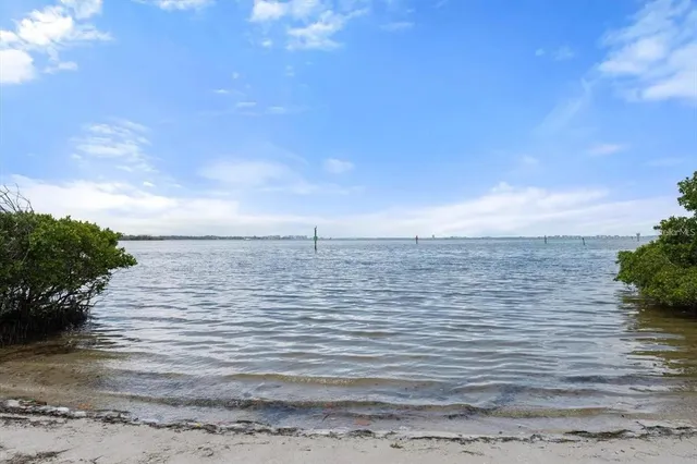 $477,900 | 6511 Georgia Avenue, Bradenton, FL 34207