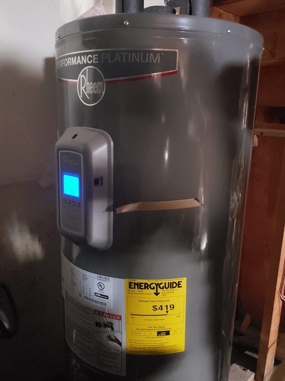 81-83 Motyka Street Ludlow, MA 01056 - Photo 16 of 20