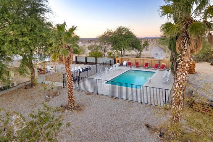69450 Amboy Road Twentynine Palms, CA 92277 - Photo 4 of 46 a view of outdoor space with seating area