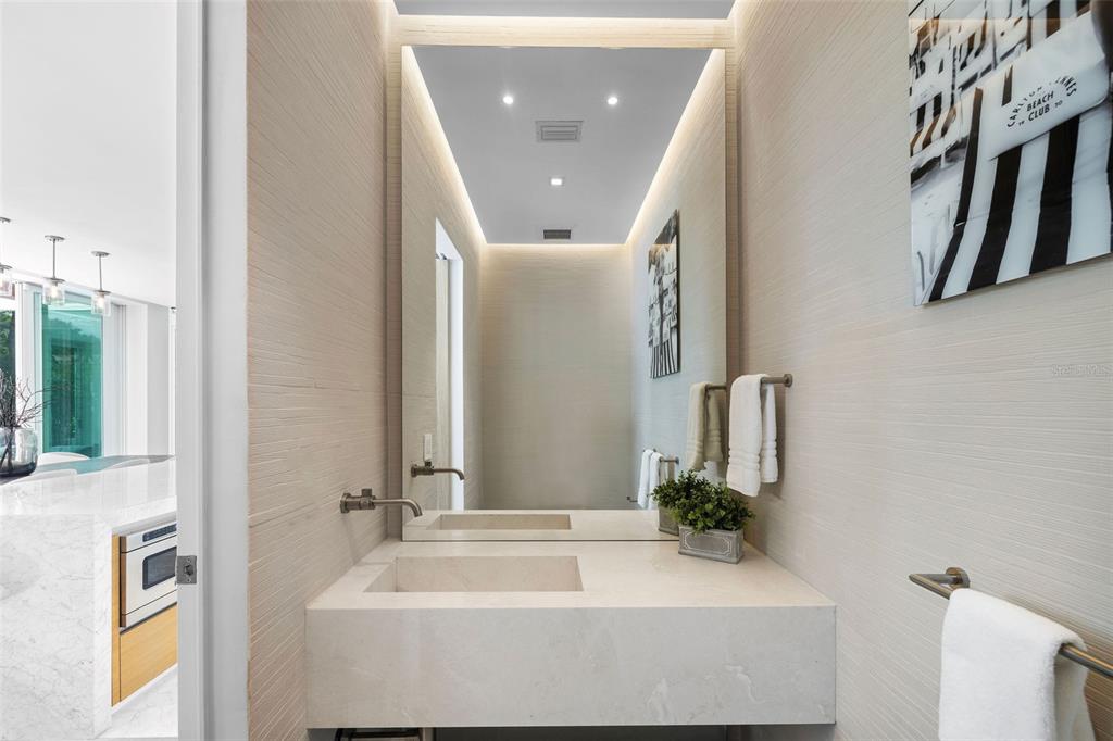 4433 North Bay Road Miami Beach, FL 33140 - Photo 37 of 67