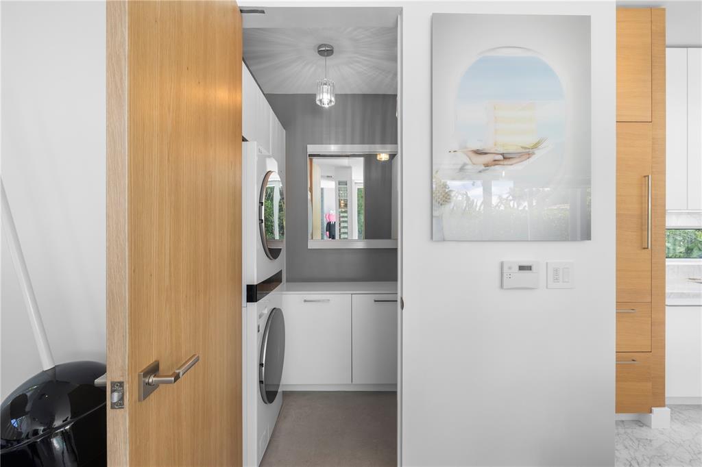 4433 North Bay Road Miami Beach, FL 33140 - Photo 38 of 67