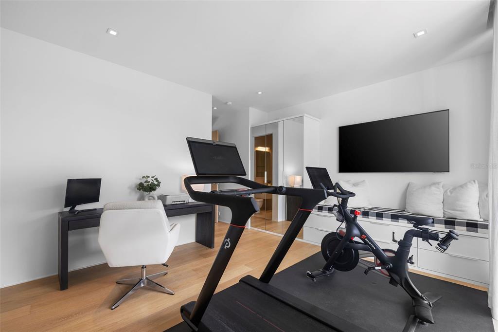 4433 North Bay Road Miami Beach, FL 33140 - Photo 52 of 67