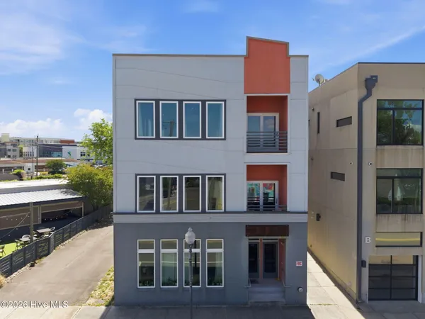 $465,000 | 314 Davis Street, Unit 301, Wilmington, NC 28401