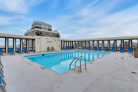 $249,000 | 1 East Scott Street, Unit 1609, Chicago, IL 60610