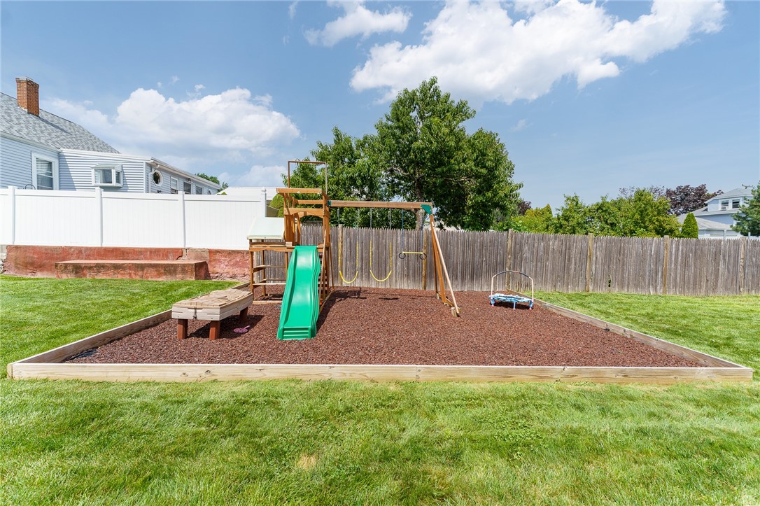 104 Oneida Street Pawtucket, RI 02860 - Photo 44 of 50 Gallery Image 44