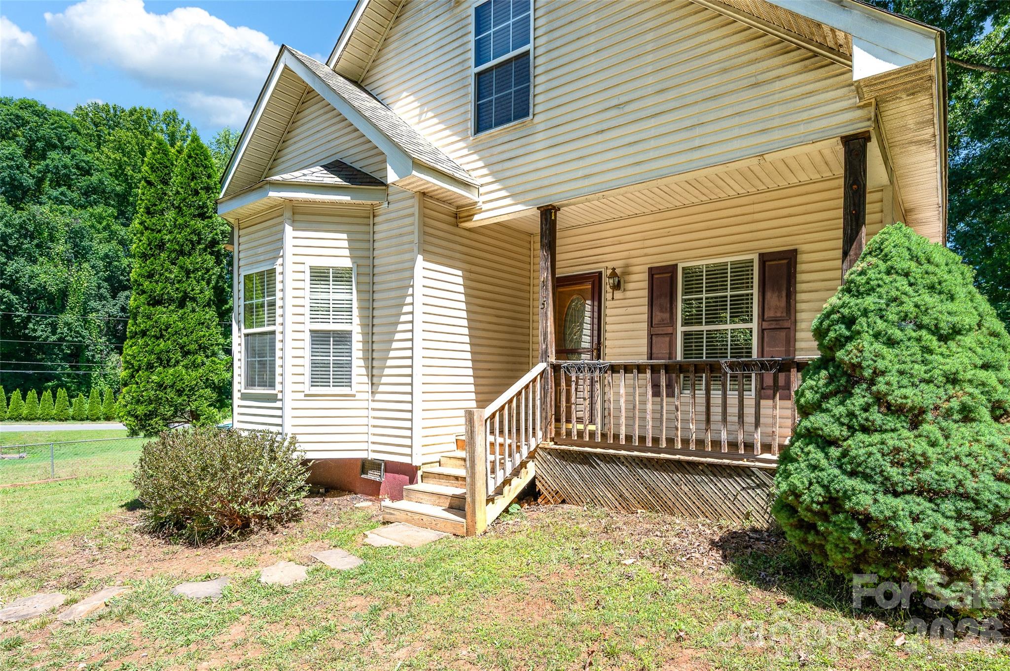 105 Queensbury Road Troutman, NC 28166 - Photo 2 of 27