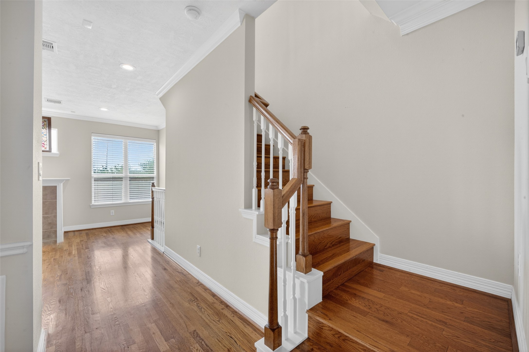 1807 Stacy Crest Houston, TX 77008 - Photo 19 of 35 a view of entryway and hall with wooden floor