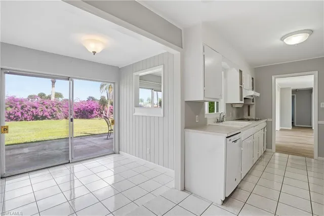 $649,000 | 169 Viking Way, Naples, FL 34110