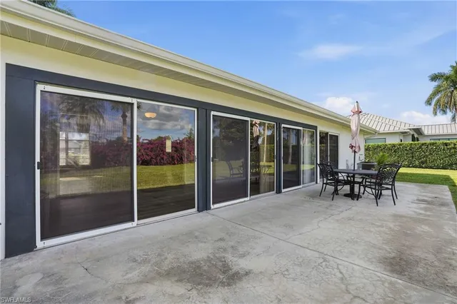 $649,000 | 169 Viking Way, Naples, FL 34110