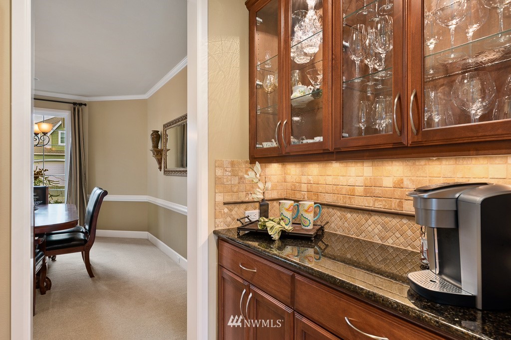 1714 Kitsap Place Northeast Renton, WA 98059 - Photo 8 of 40