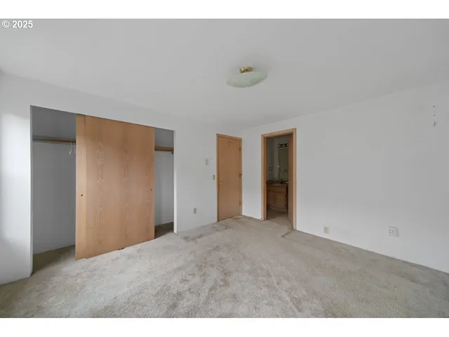 $319,000 | 1924 Garfield Street, North Bend, OR 97459