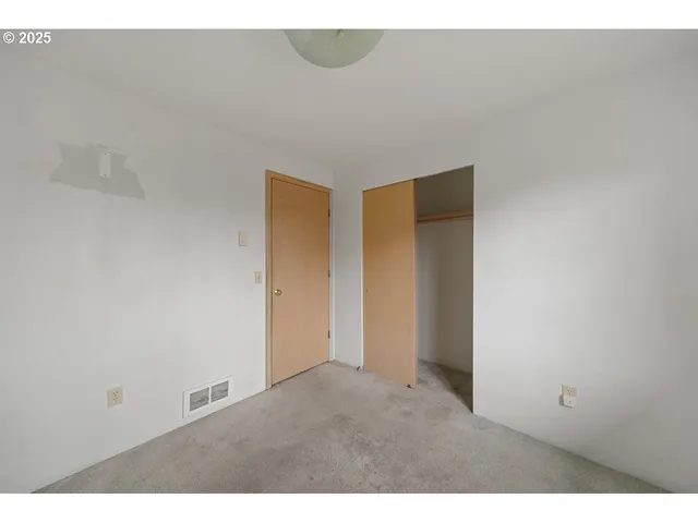 $319,000 | 1924 Garfield Street, North Bend, OR 97459