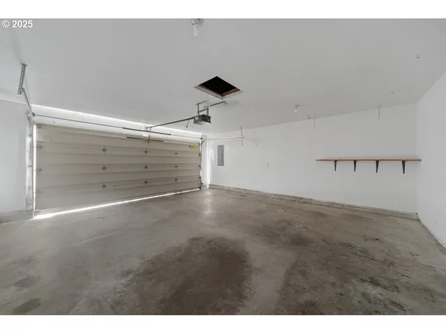 $319,000 | 1924 Garfield Street, North Bend, OR 97459