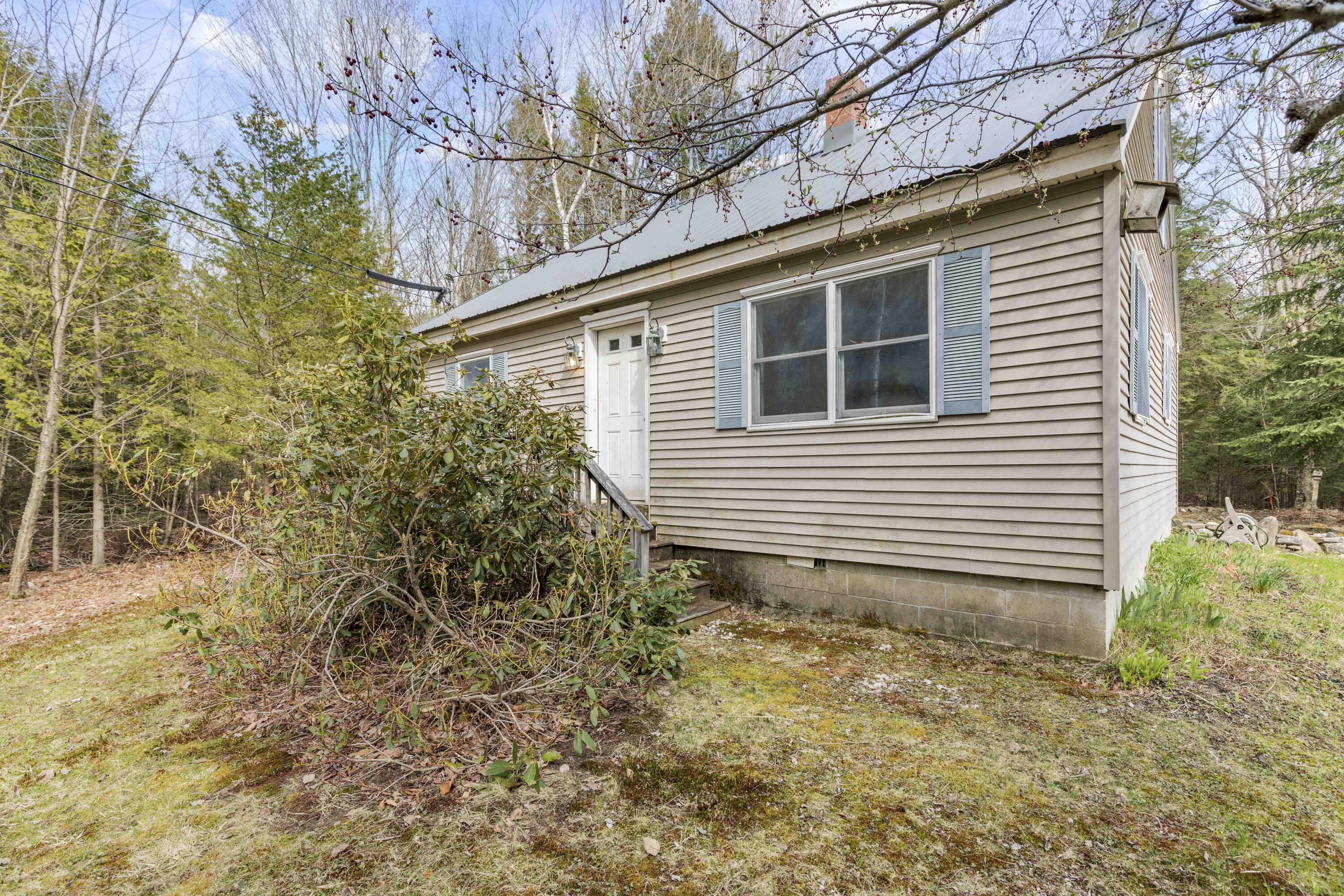 154 Wardtown Road Freeport, ME 04032 - Photo 5 of 34 154 Wardtown Road Freeport - 001