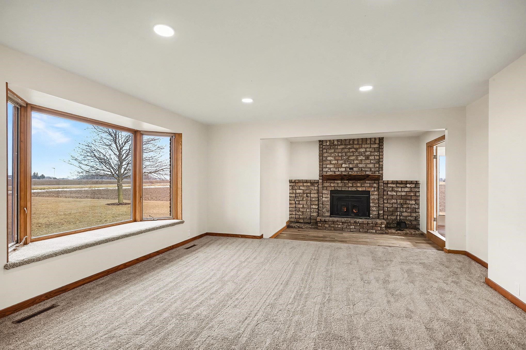 6386 East Washington Road Ithaca, MI 48847 - Photo 4 of 40