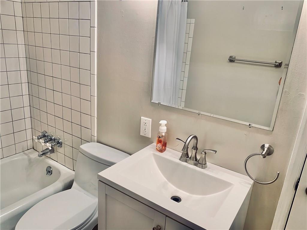 560 Long Road Penn Hills, PA 15235 - Photo 12 of 16 Gallery Image 12