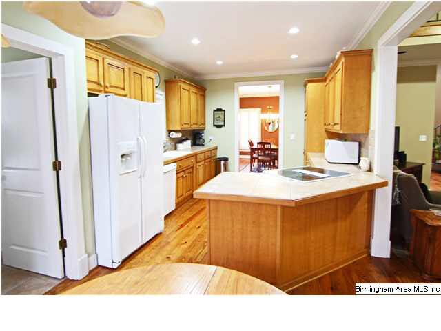 810 Hickory Valley Road Trussville, AL 35173 - Photo 7 of 21