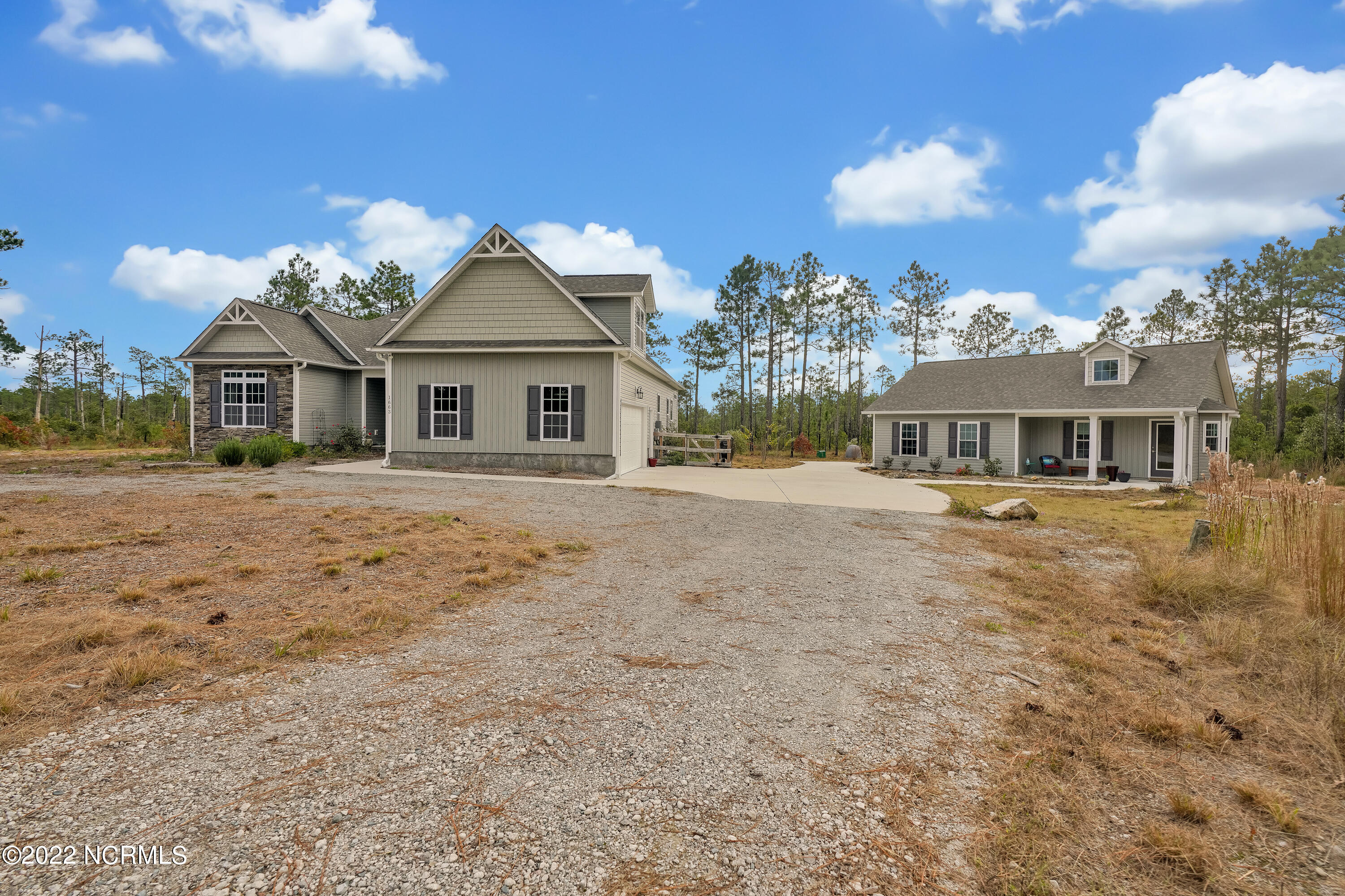 1663 Pinnacle Parkway Hampstead, NC 28443 - Photo 4 of 53 1663 Pinnacle Parkway