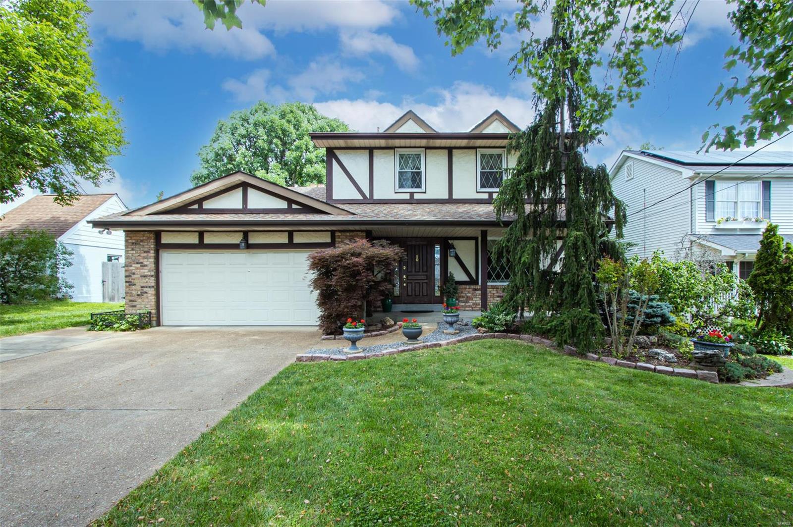 11627 Denny Road St. Louis, MO 63126 - Photo 1 of 34 Gallery Image 1