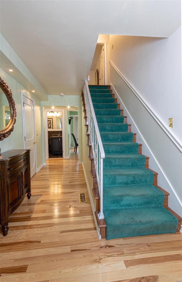 11627 Denny Road St. Louis, MO 63126 - Photo 5 of 34 Gallery Image 5