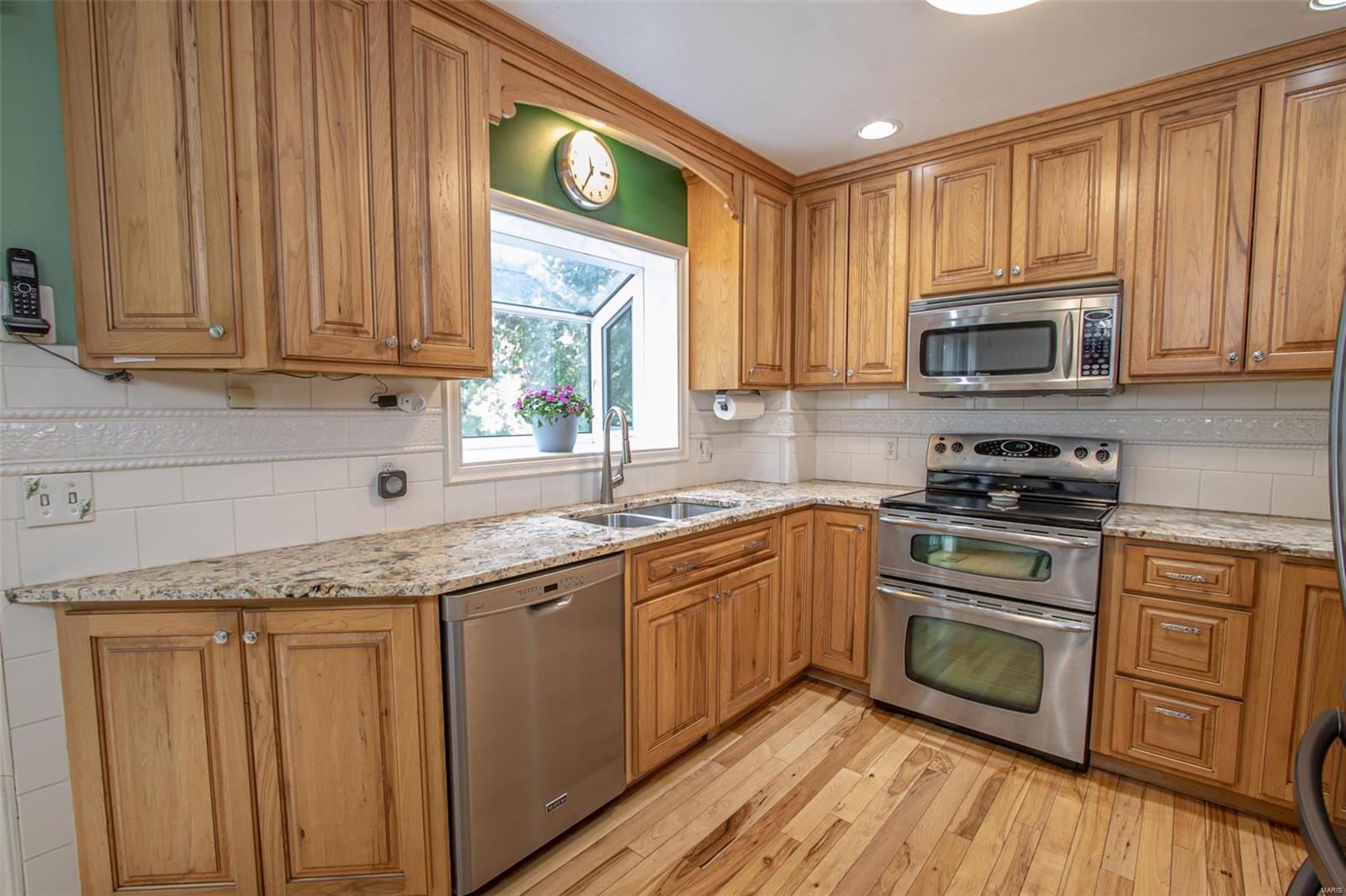 11627 Denny Road St. Louis, MO 63126 - Photo 10 of 34 Gallery Image 10