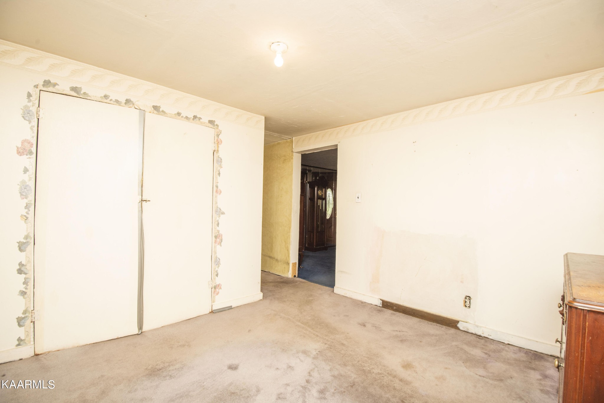 1104 Blockhouse Valley Road Clinton, TN 37716 - Photo 21 of 56 a view of an empty room