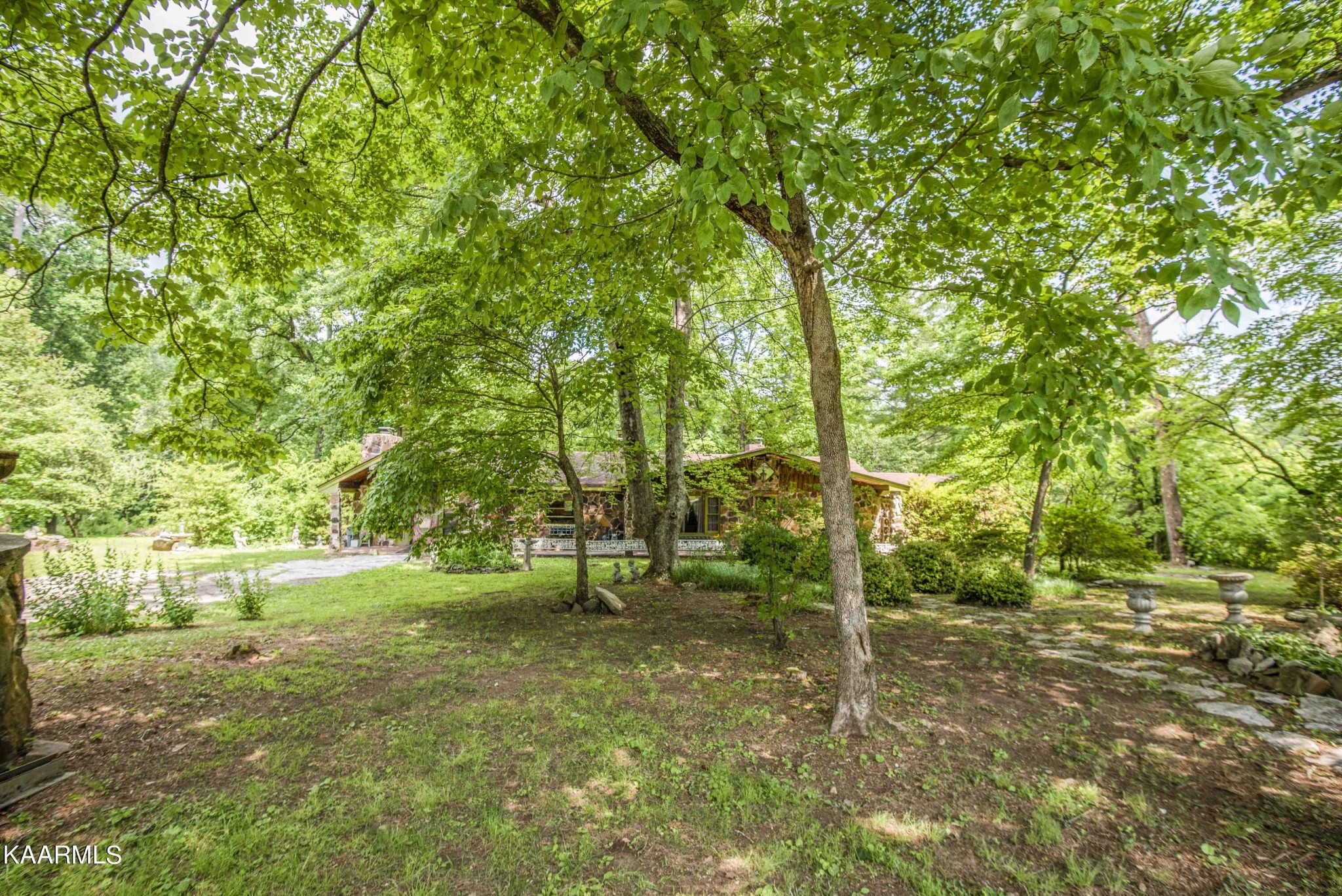 1104 Blockhouse Valley Road Clinton, TN 37716 - Photo 43 of 56 a view of outdoor space with deck and yard