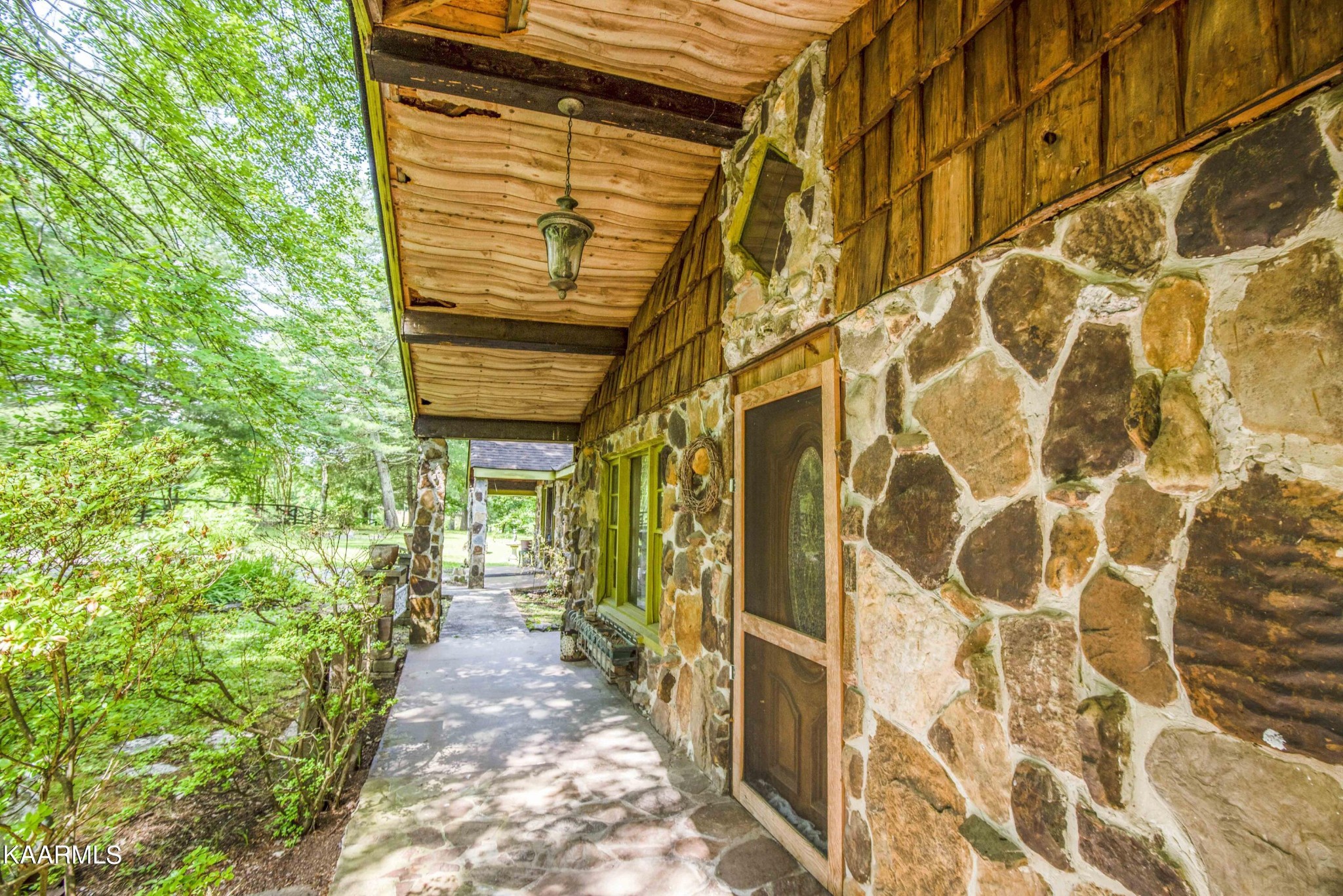 1104 Blockhouse Valley Road Clinton, TN 37716 - Photo 46 of 56