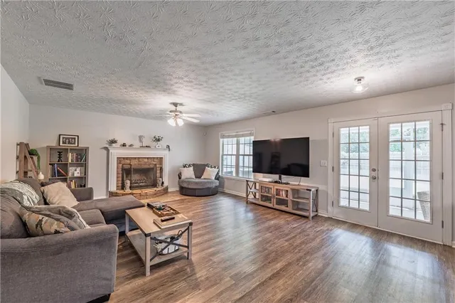 $2,795 | 1302 Angie Court, Loganville, GA 30052