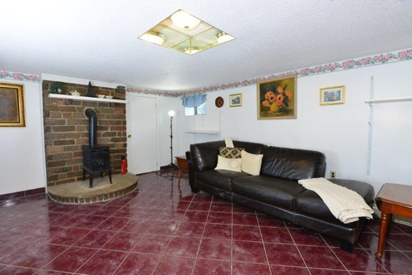 1076 Newhall Street Fall River, MA 02721 - Photo 17 of 30 Gallery Image 17